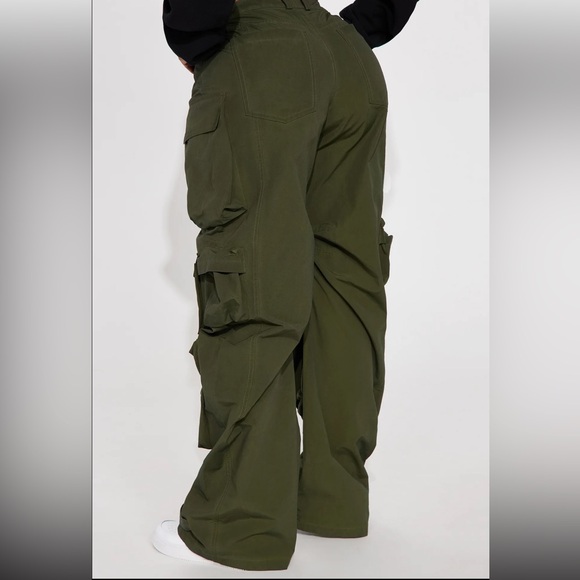 Oversized cargo pants - Picture 3 of 4